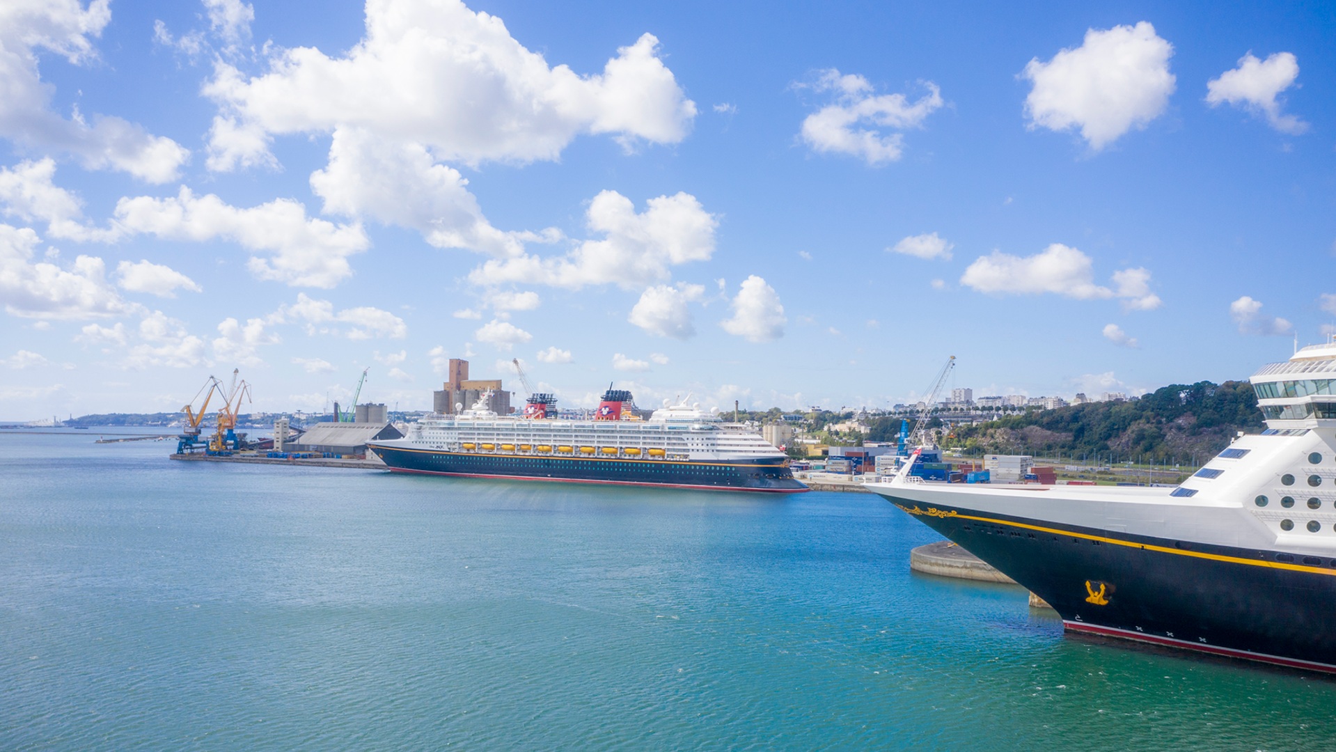 Photogramme : Les 160 ans du port de Brest